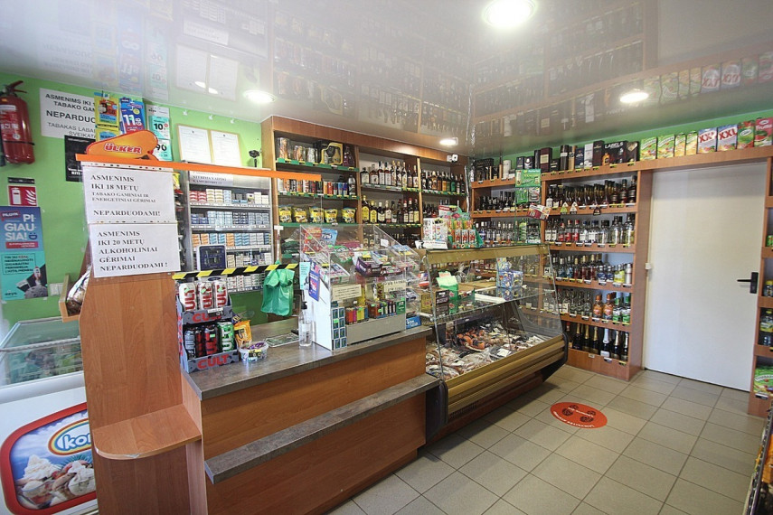 Parduodamas namas Respublikos g., Mažeikių m., Mažeikių r. sav., 246.09 m2 ploto, 2 aukštai 15