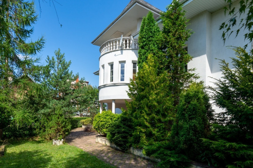 Parduodamas namas Šilo g., Mastaičių k., Kauno r. sav., 453.58 m2 ploto, 2 aukštai 4