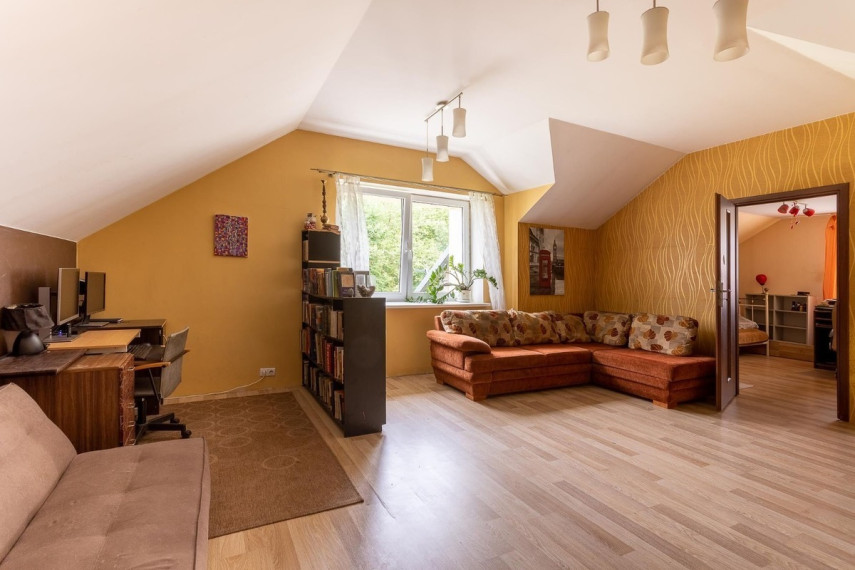 Parduodamas butas Šiltnamių g., Babtų k., Kauno r. sav., 110 m2 ploto, 5 kambariai 11