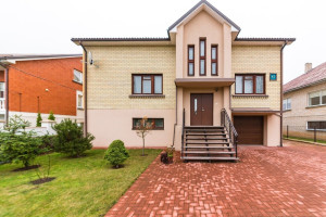 Parduodamas namas Jaunystės g., Vijolių k., Šiaulių r. sav., 339.8 m2 ploto, 2 aukštai 6