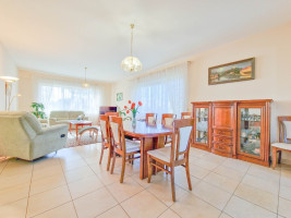 Parduodamas namas Bokšto g., Kluoniškių k., Kauno r. sav., 305 m2 ploto, 2 aukštai 5