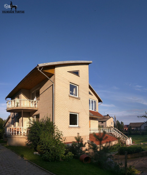 Parduodamas namas Intako g., Smalininkų k., Jurbarko r. sav., 298 m2 ploto, 2 aukštai 2