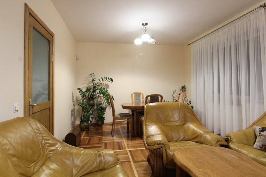 Parduodamas namas Taikos g., Tauragės m., Tauragės r. sav., 180.8 m2 ploto, 2 aukštai 4