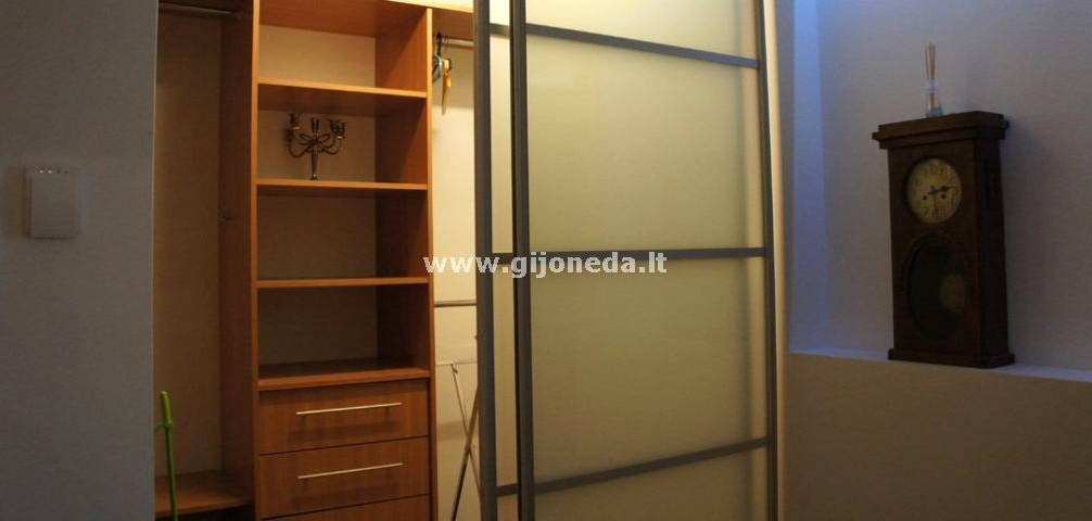 Parduodamas butas Kuosų g., Centras, Klaipėdos m., Klaipėdos m. sav., 64 m² ploto 2 kambariai 3