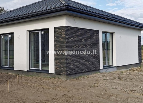 Parduodamas namas Šlapšilės k., Klaipėdos r. sav., 80 m² ploto 3 kambariai