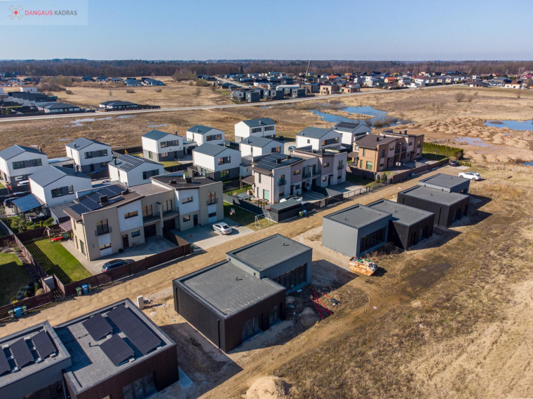 Parduodamas namas Romainių Kaimelės k., Kauno r. sav., 110.34 m² ploto 4 kambariai 2