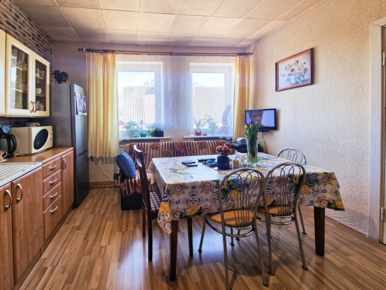 Parduodamas namas Laisvės g., Mažeikių m., Mažeikių r. sav., 199.31 m2 ploto, 1 aukštai 12