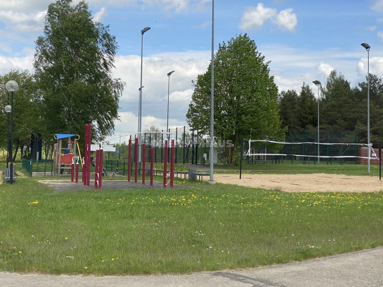 Parduodamas namas Prekybos g., Šaukėnų mstl., Kelmės r. sav., 113.56 m2 ploto, 1 aukštai 12