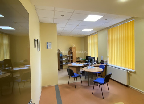 Nuomojamos administracinės patalpos Nemuno g., Centras, Panevėžio m., Panevėžio m. sav., 12 m2 ploto