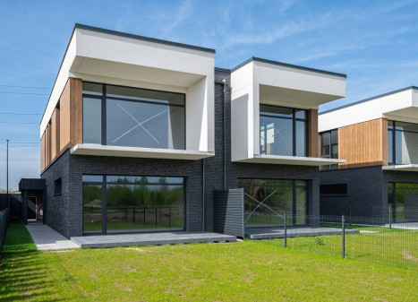 Parduodamas namas Rukainių g., Kalnėnai, Vilniaus m., Vilniaus m. sav., 210 m2 ploto, 2 aukštai