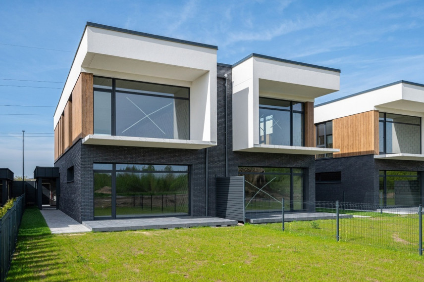 Parduodamas namas Rukainių g., Kalnėnai, Vilniaus m., Vilniaus m. sav., 210 m2 ploto, 2 aukštai 1