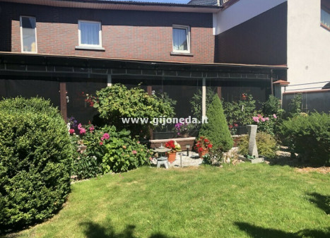 Parduodamas namas Aukštaičių g., Mokyklos, Klaipėdos m., Klaipėdos m. sav., 340 m2 ploto, 3 aukštai Parduodamas namas Aukštaičių g., Mokyklos, Klaipėdos m., Klaipėdos m. sav., 340 m2 ploto, 3 aukštai