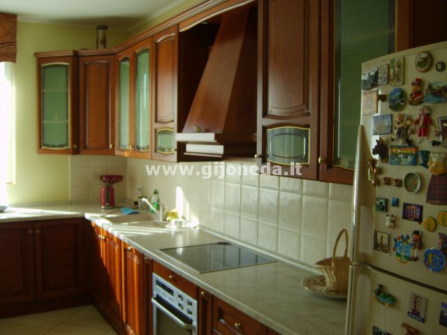 Parduodamas namas Klaipėdos apskritis, Klaipėda, Poilsio, Poilsio g., 279 m2 ploto, 3 aukštai 3
