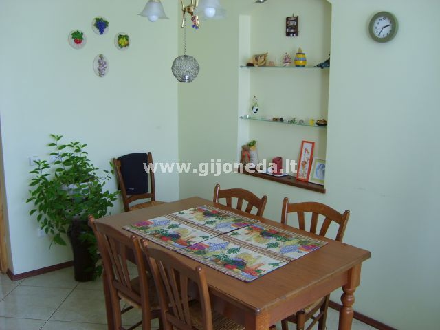 Parduodamas namas Klaipėdos apskritis, Klaipėda, Poilsio, Poilsio g., 279 m2 ploto, 3 aukštai 5