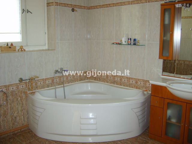 Parduodamas namas Klaipėdos apskritis, Klaipėda, Poilsio, Poilsio g., 279 m2 ploto, 3 aukštai 9