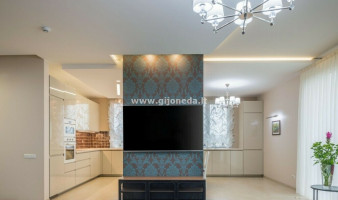 Parduodamas namas Smeltaitės g., Slengių k., Klaipėdos r. sav., 184 m2 ploto, 2 aukštai 4