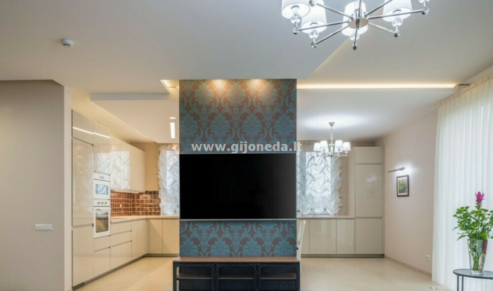 Parduodamas namas Smeltaitės g., Slengių k., Klaipėdos r. sav., 184 m2 ploto, 2 aukštai 4