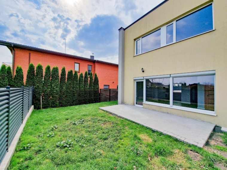 Parduodamas namas Liucijanavos, Vijūkų k., Kauno r. sav., 101.14 m2 ploto, 2 aukštai 4