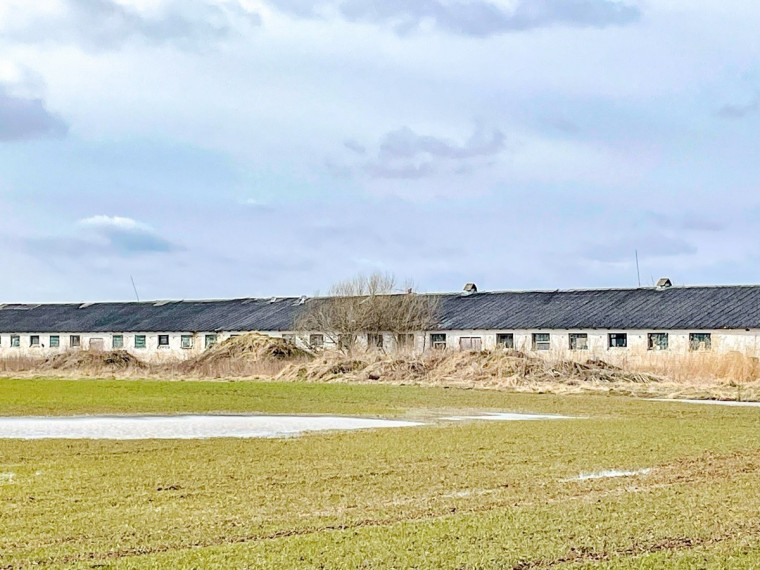 Parduodamos kitos paskirties patalpos Lėvens, Pažąsų k., Pasvalio r. sav., 1389.19 m2 ploto 2