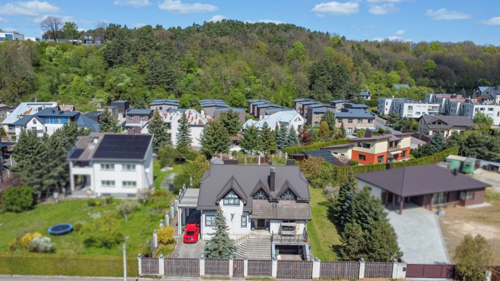 Parduodamas namas Antagynės g., Žemutiniai Kaniūkai, Kauno m., Kauno m. sav., 312.5 m2 ploto, 2 aukštai 1