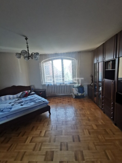 Parduodamas namas Vijolių k., Šiaulių r. sav., 380.67 m2 ploto, 1 aukštai 10