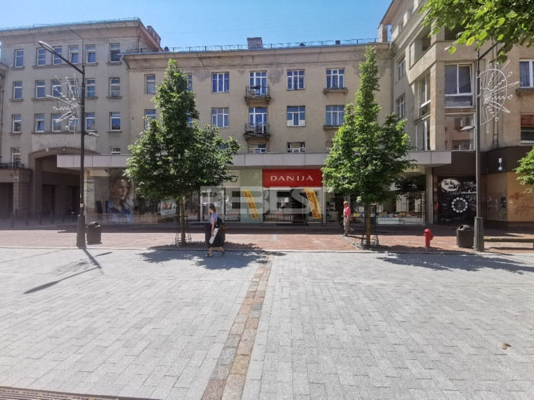 Parduodamos administracinės, paslaugų, prekybos patalpos Vilniaus g., Centras, Šiaulių m., Šiaulių m. sav., 568.8 m2 ploto 2