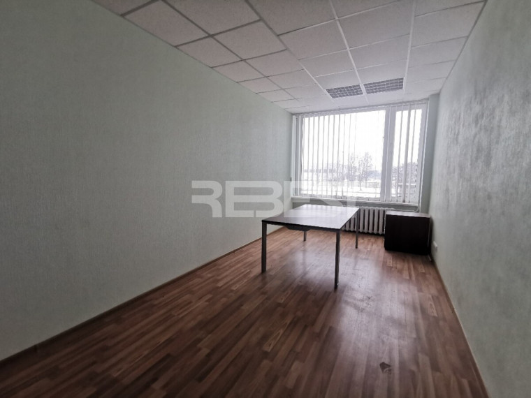 Nuomojamos administracinės patalpos Pramonės g., Pabaliai, Šiaulių m., Šiaulių m. sav., 11 m2 ploto 5