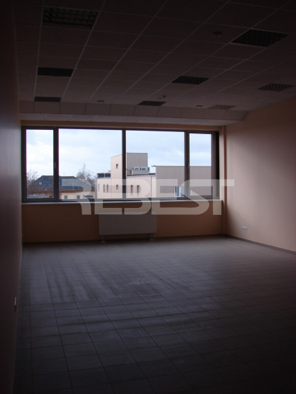 Nuomojamos administracinės, paslaugų, prekybos patalpos Tilžės g., Centras, Šiaulių m., Šiaulių m. sav., 56.1 m2 ploto 5