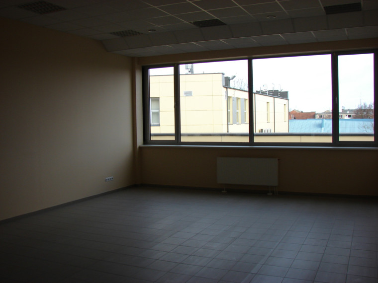 Nuomojamos administracinės, paslaugų, prekybos patalpos Tilžės g., Centras, Šiaulių m., Šiaulių m. sav., 56.1 m2 ploto 6