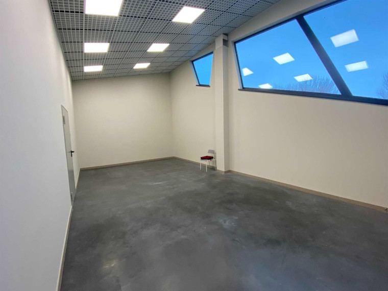 Nuomojamos administracinės, paslaugų, prekybos patalpos Tilžės g., Gubernija, Šiaulių m., Šiaulių m. sav., 400 m2 ploto 11