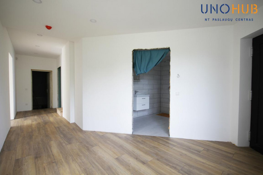Parduodamas namas Gėlių g., Meškių k., Šiaulių r. sav., 198.65 m² ploto 5 kambariai 6