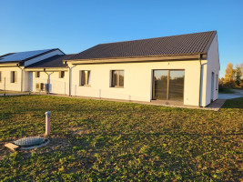 Parduodamas namas Gvazdikų g., Didžiasalio k., Vilniaus r. sav., 130 m2 ploto, 1 aukštai 7