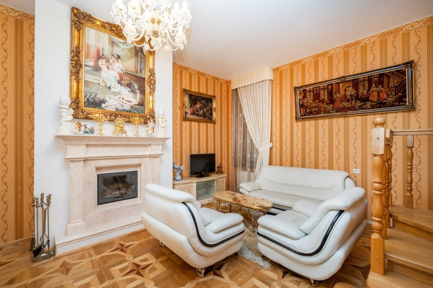 Parduodamas namas Dubliškių g., Lazdynai, Vilniaus m., Vilniaus m. sav., 580 m2 ploto, 2 aukštai 6