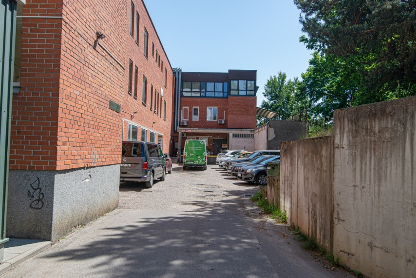 Parduodamos administracinės, gamybinės, paslaugų, prekybos, sandėliavimo patalpos Rygos g., Justiniškės, Vilniaus m., Vilniaus m. sav., 518 m2 ploto 9