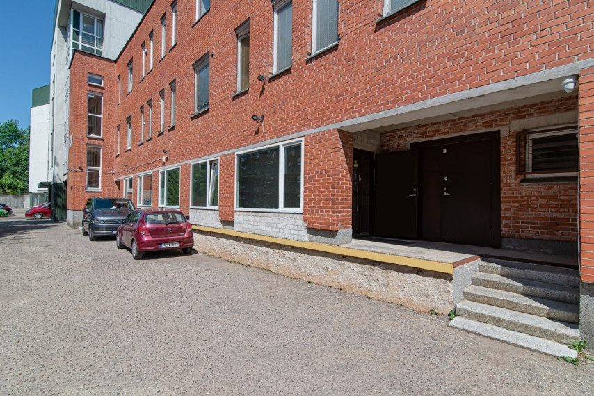Parduodamos administracinės, gamybinės, paslaugų, prekybos, sandėliavimo patalpos Rygos g., Justiniškės, Vilniaus m., Vilniaus m. sav., 518 m2 ploto 6