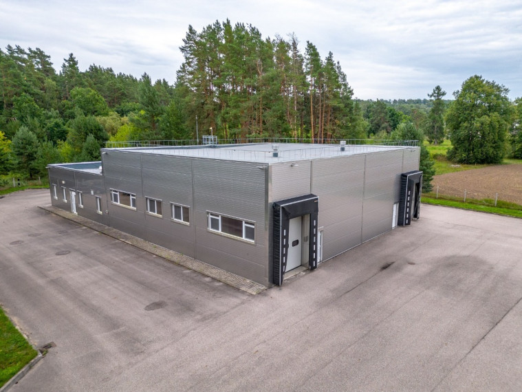Parduodamos gamybinės, kitos paskirties patalpos Daigyno g., Varinės k., Ukmergės r. sav., 594.11 m2 ploto 1