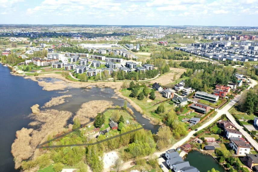 Parduodamas namų valdos sklypas Angelavos g., Pilaitėje prie ežero 2