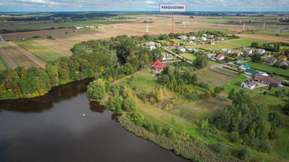 Parduodamas namas Vakaro g., Dainių k., Jurbarko r. sav., 223.96 m2 ploto, 2 aukštai 39