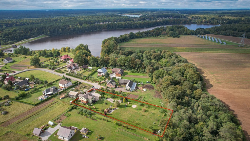 Parduodamas namas Vakaro g., Dainių k., Jurbarko r. sav., 223.96 m2 ploto, 2 aukštai 41