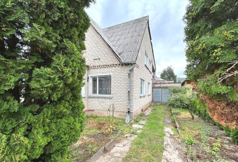 Parduodamas namas Rokiškio m., Rokiškio r. sav., 100 m² ploto 3 kambariai 4