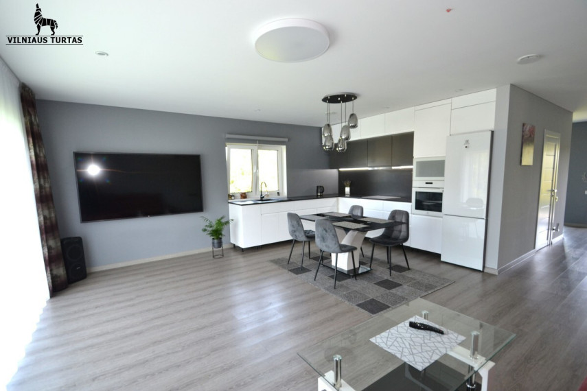 Parduodamas namas vakaro sodų 5-oji, Aukštuolės k., Vilniaus r. sav., 171 m2 ploto, 1 aukštai 2