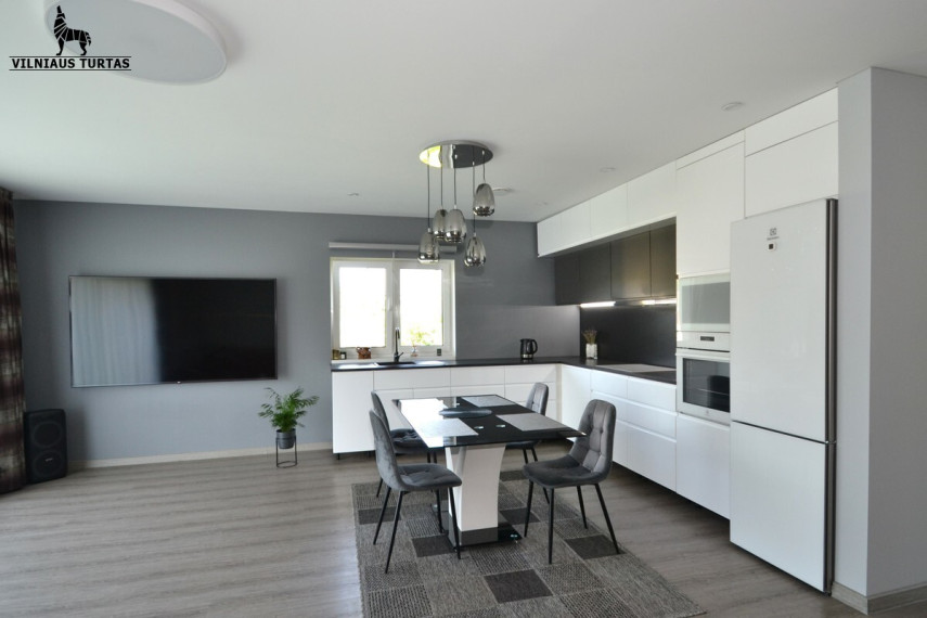 Parduodamas namas vakaro sodų 5-oji, Aukštuolės k., Vilniaus r. sav., 171 m2 ploto, 1 aukštai 4