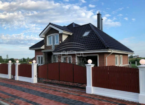 Parduodamas namas Normantų k., Klaipėdos r. sav., 230 m2 ploto, 2 aukštai