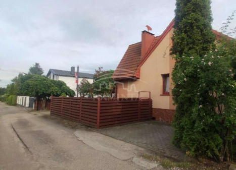 Parduodamas namas Kiškėnų k., Klaipėdos r. sav., 181 m2 ploto, 2 aukštai