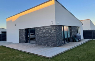 Parduodamas namas Slengių k., Klaipėdos r. sav., 105 m2 ploto, 1 aukštai 10