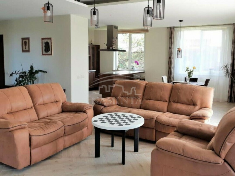 Parduodamas namas Radailių k., Klaipėdos r. sav., 188 m2 ploto, 2 aukštai 3