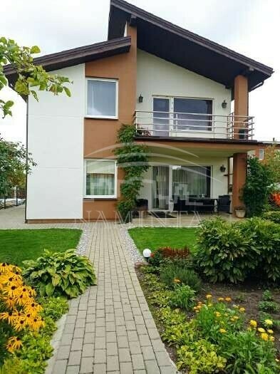 Parduodamas namas Klaipėdos m., Klaipėdos m. sav., 130 m2 ploto, 2 aukštai 10