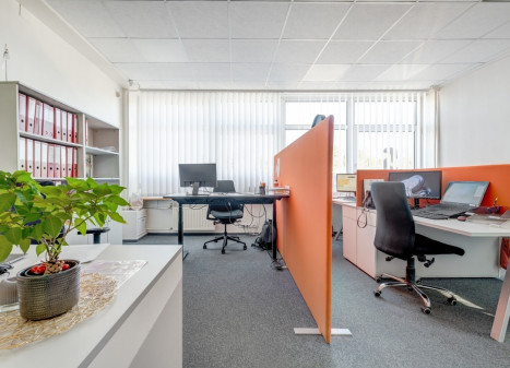 Nuomojamos administracinės, paslaugų, prekybos patalpos Žirnių g., Naujininkai, Vilniaus m., Vilniaus m. sav., 404 m2 ploto