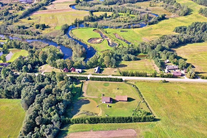 Parduodamas namas Šeimyniškių k., Utenos r. sav., 150.00 m² ploto 2 kambariai 3