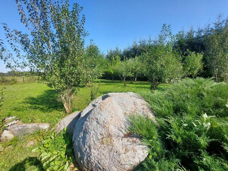 Parduodamas namas Šeimyniškių k., Utenos r. sav., 150.00 m² ploto 2 kambariai 21